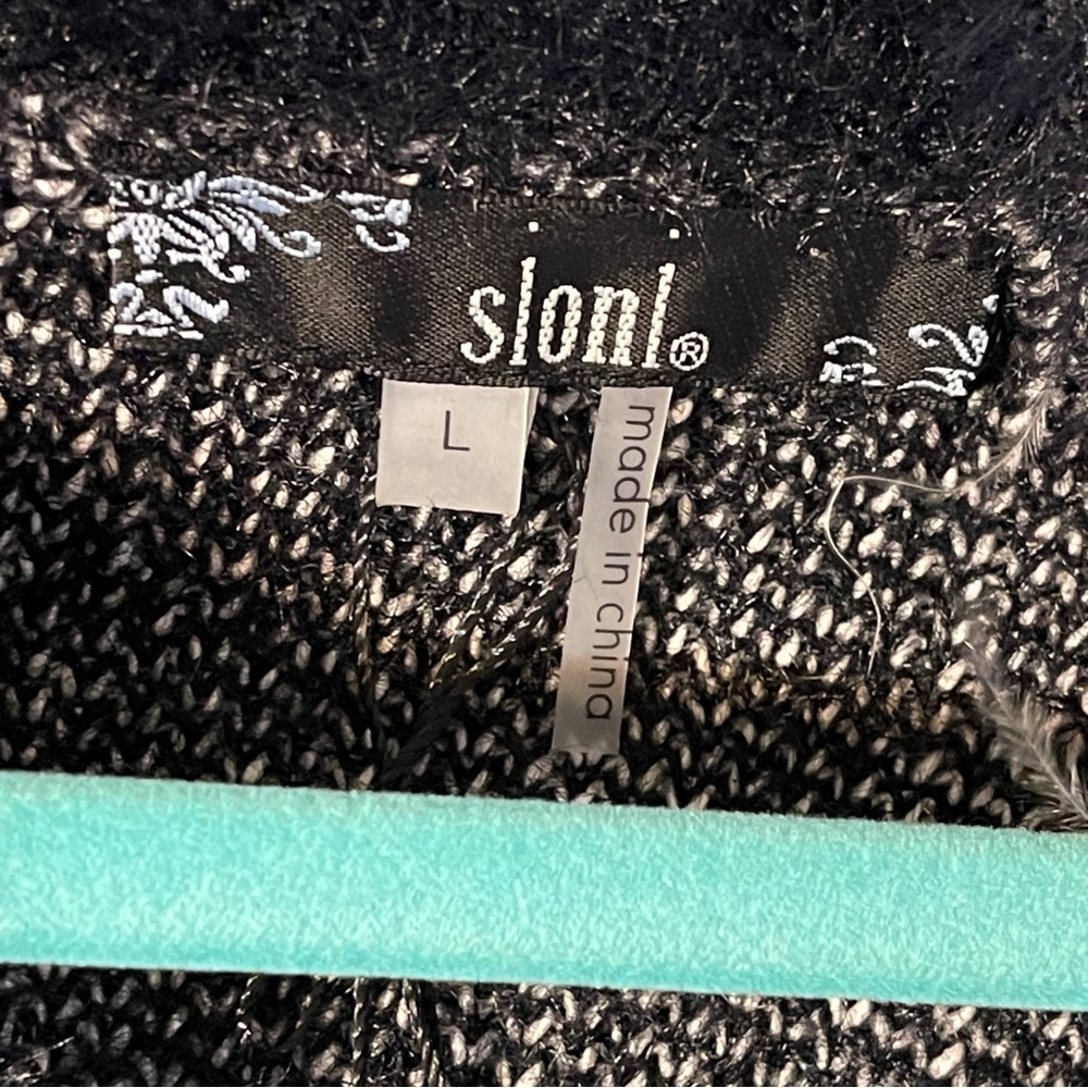 Sioni Open Front Black Cardigan Sweater White Faux Fur Fuzzy Duster Large NWT - Picture 8 of 11